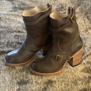 Freebird by Steven ankle Booties